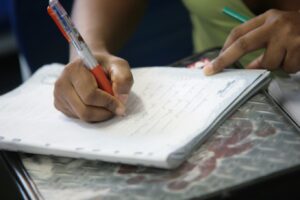 Rede estadual abre calendário de matrículas da Educação de Jovens e Adultos para o segundo semestre