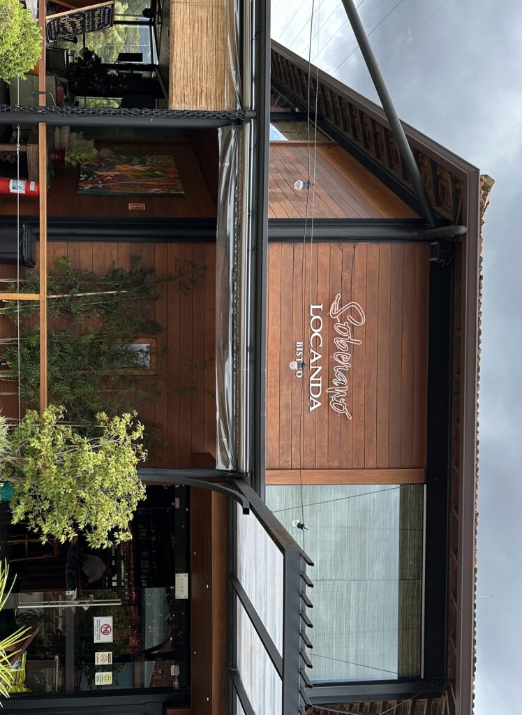 Soberano Locanda Bistrô promove feijoada ao estilo brasileiro e francês em um único evento