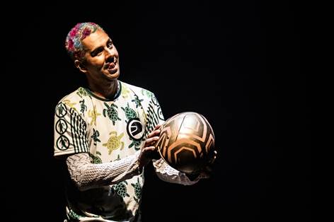 Jonathan fará única sessão no Centro Cultural Sesc Quitandinha, em Petrópolis