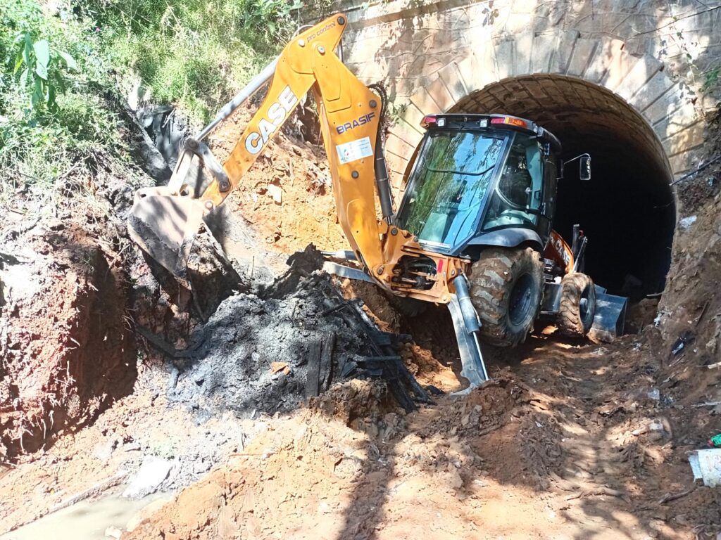 Prefeitura de Teresópolis abre acesso ao túnel da extinta estrada de ferro em terreno do Município