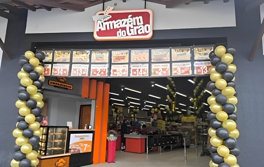 Armazém do Grão celebra 17 anos com campanha solidária em suas 12 lojas