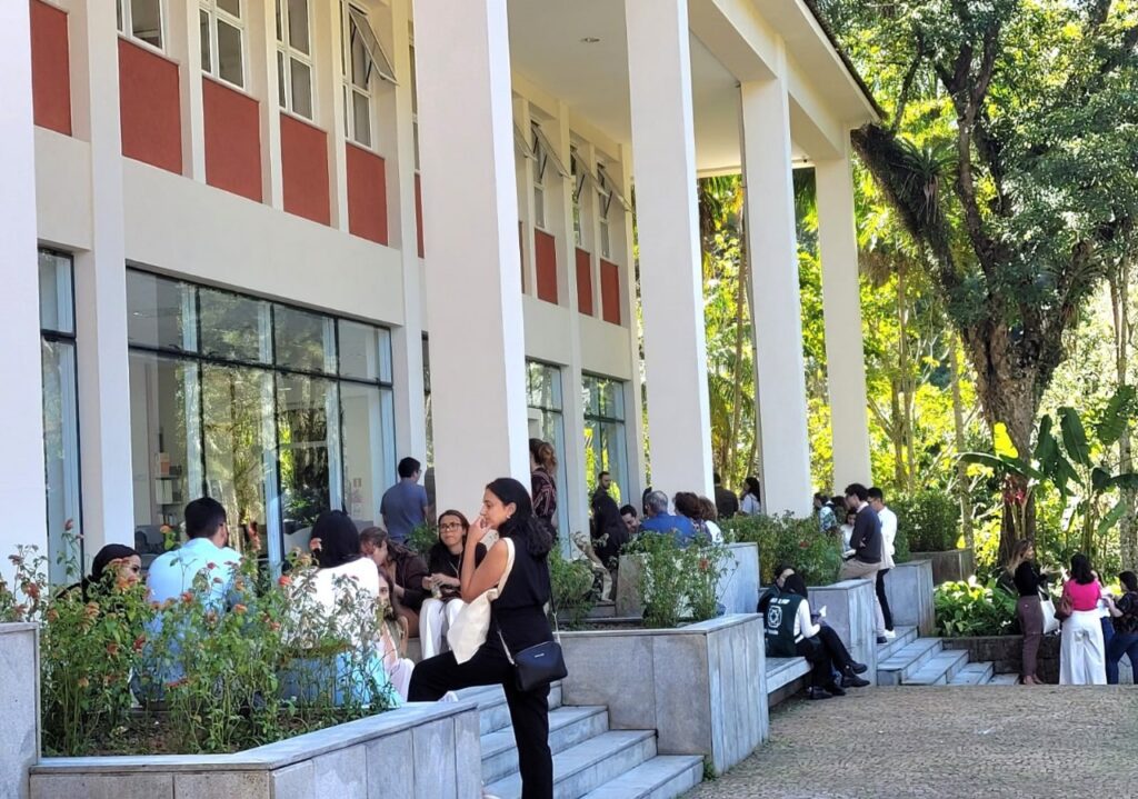UNIFASE promove workshops gratuitos nas áreas da saúde e gestão com certificado e vagas limitadas