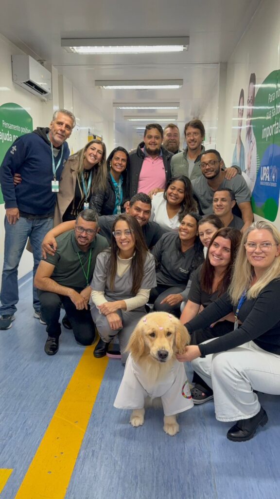 Cão terapeuta visita UPAs do Centro e Cascatinha