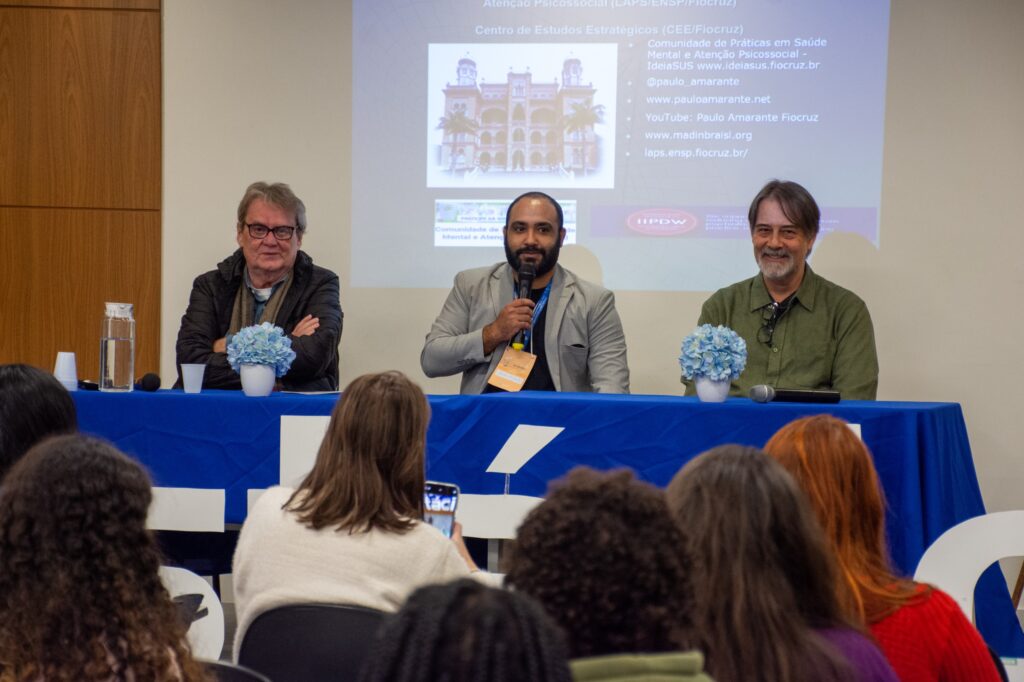 Fórum inédito em Petrópolis propõe debate crítico sobre a desmedicalização da vida