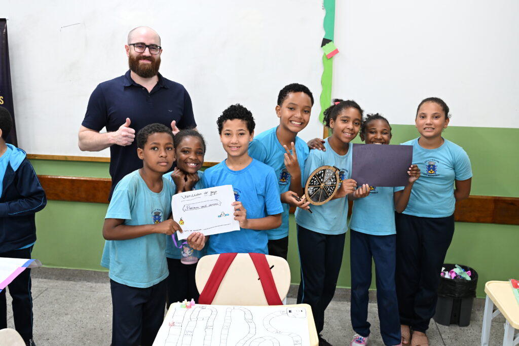 Iniciativa no Alto da Independência une educação ambiental, comunicação comunitária e games para impactar 1.800 alunos em Petrópolis