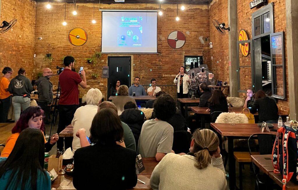 UNIFASE participa do Pint of Science, festival internacional que leva debates científicos para bares e restaurantes