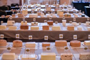 Produtores de 19 países disputam em Minas o principal prêmio do queijo nas Américas
