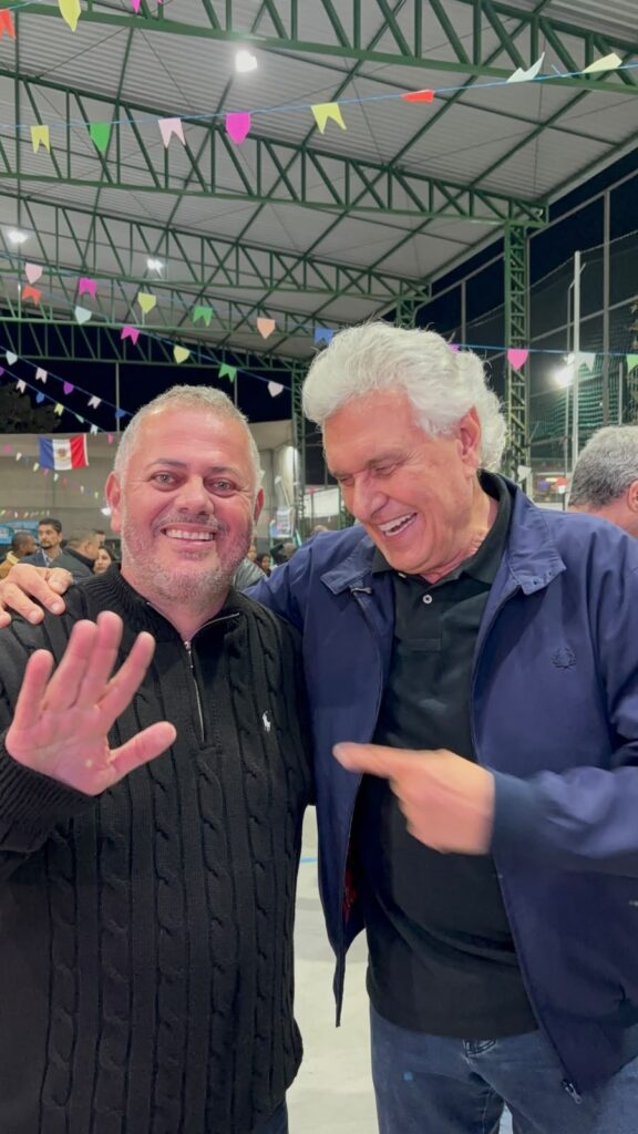VEREADOR JÚNIOR CORUJA PARTICIPA DE ENCONTRO COM O PRÉ-CANDIDATO À PRESIDÊNCIA RONALDO CAIADO AO LADO DE HUGO LEAL