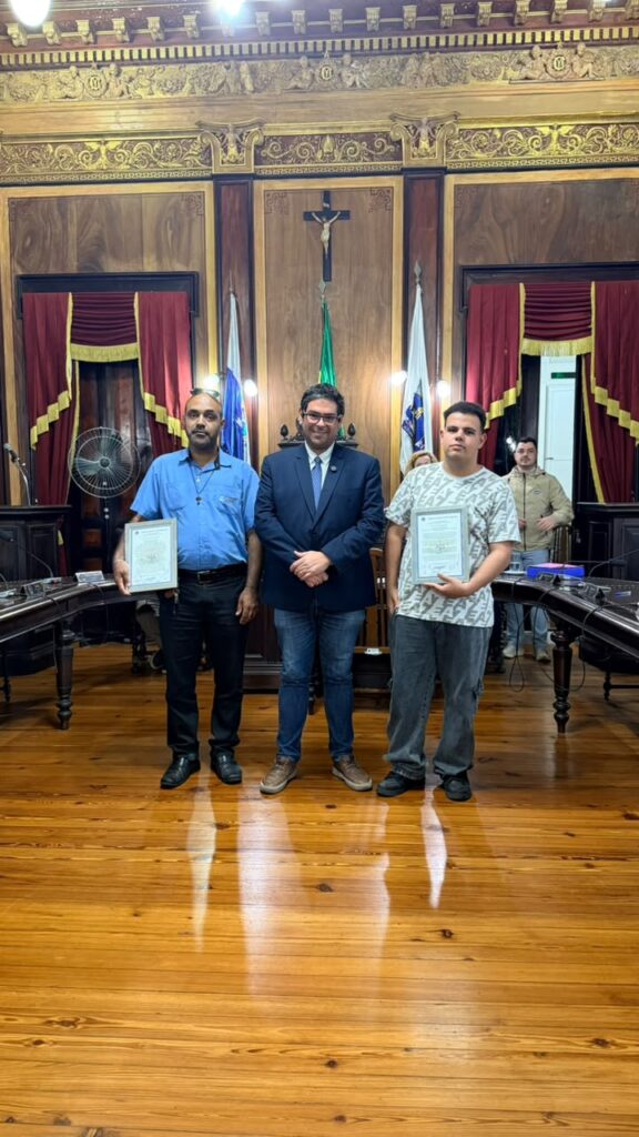 Damaceno faz homenagem aos funcionários da Turp que evacuaram o ônibus antes de as chamas se alastrarem